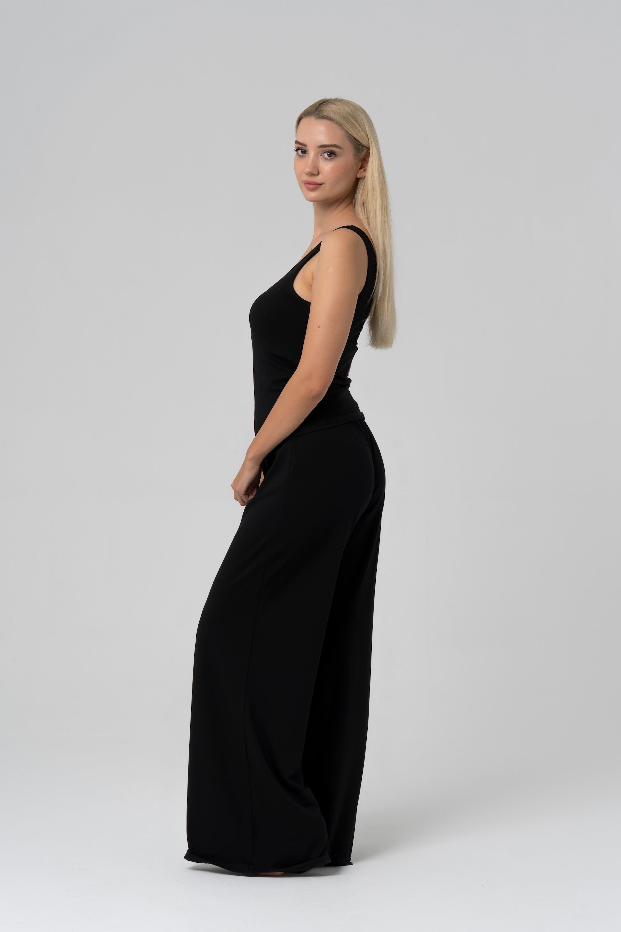 LUSH Atlet — Siyah